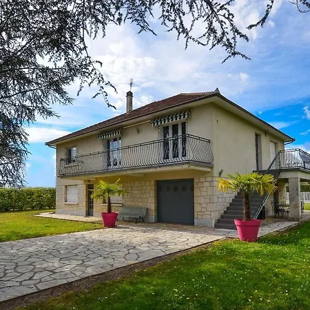 Le Chateau Do, 16 Peoples, 7 Bedrooms, Pool Prázdninový dům Biars-sur-Cère