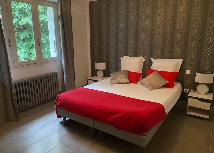 Le Chateau Do, 16 Peoples, 7 Bedrooms, Pool