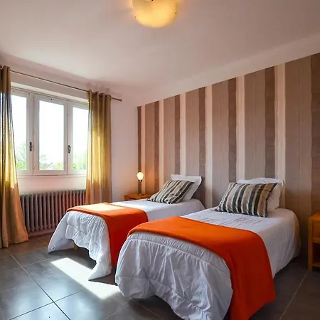 Le Chateau Do, 16 Peoples, 7 Bedrooms, Pool Holiday home Biars-sur-Cere