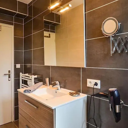 Holiday home Le Chateau Do, 16 Peoples, 7 Bedrooms, Pool Biars-sur-Cere